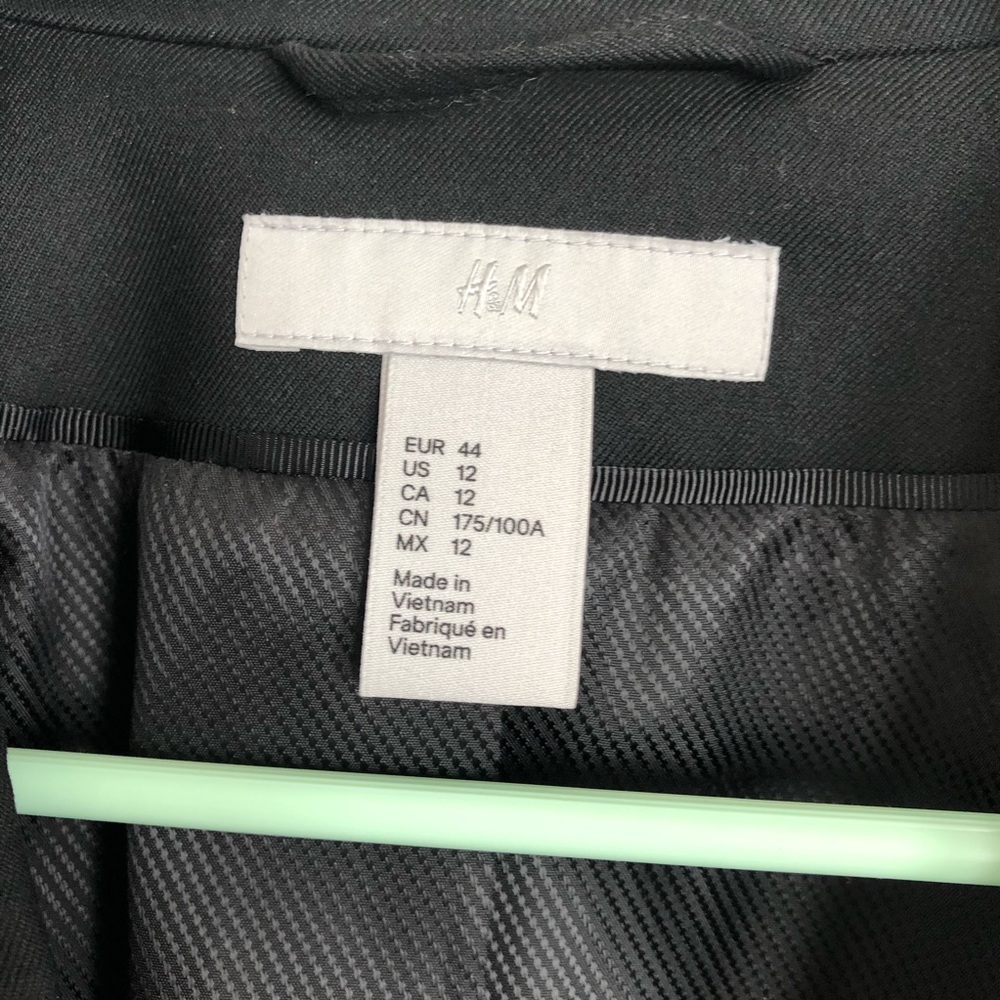H&M Black Blazer Jacket - Picture 2 of 6